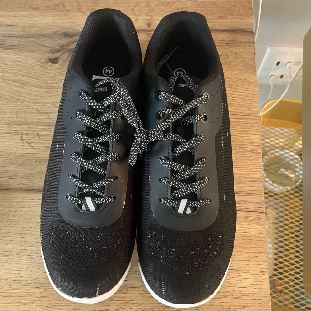 LOUIS GARNEAU MULTI FLY - URBAN CYCLING SHOE (never worn)